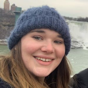 Meet your Posher, Alyssa